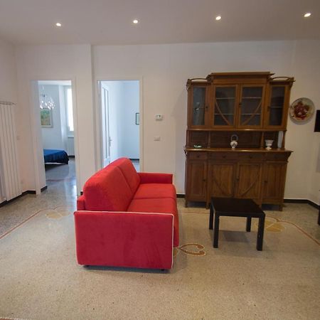Appartamento Di 5 Locali,8 Posti Letto Vista Mare ヴァラッツェ エクステリア 写真